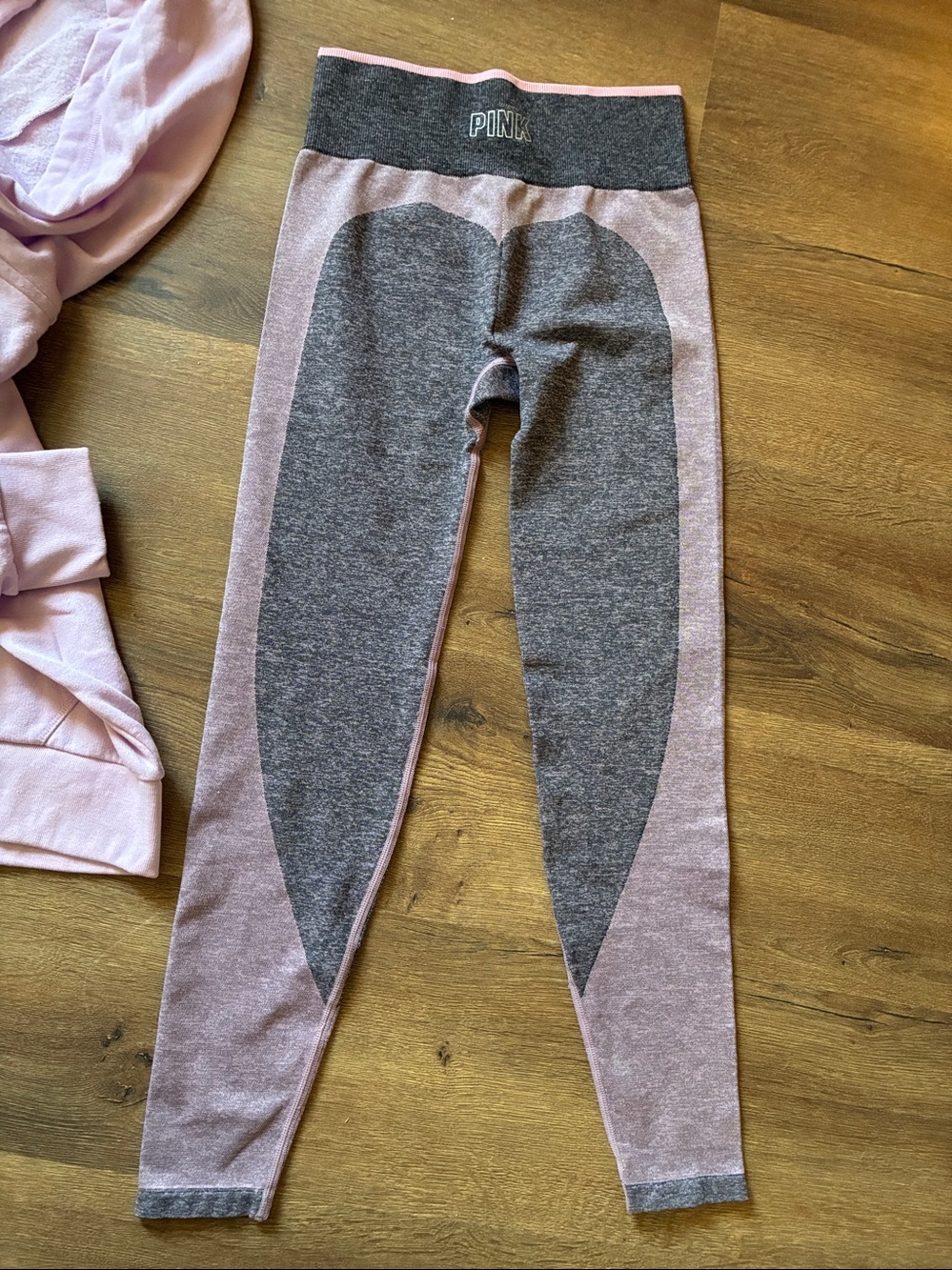 PINK Victoria's Secret Light lavender Hoodie with Gray Panel & pink leggings M - Picture 8 of 12
